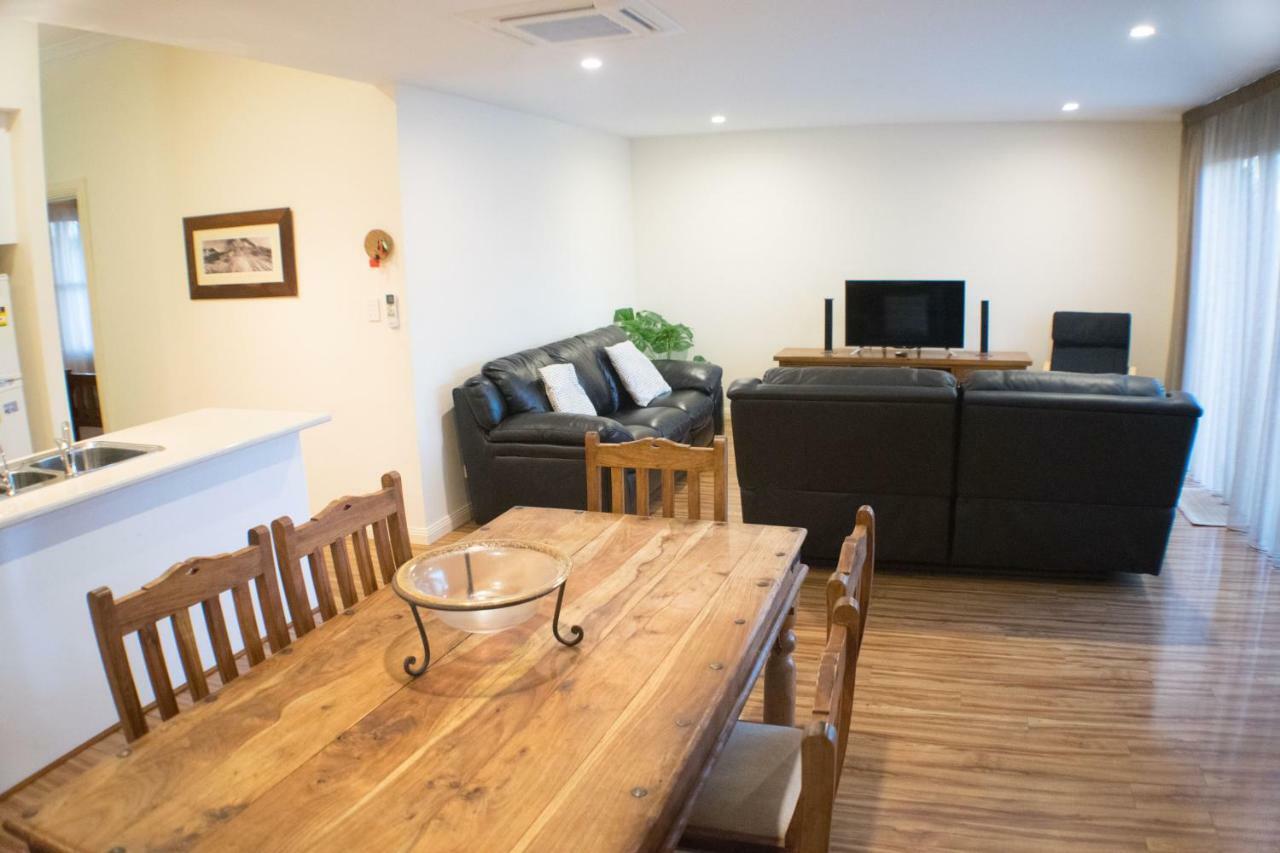 Holiday home Longreach At *